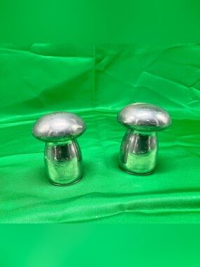 Kirk Stieff Mushroom Pewter Salt and Pepper Shakers VTG